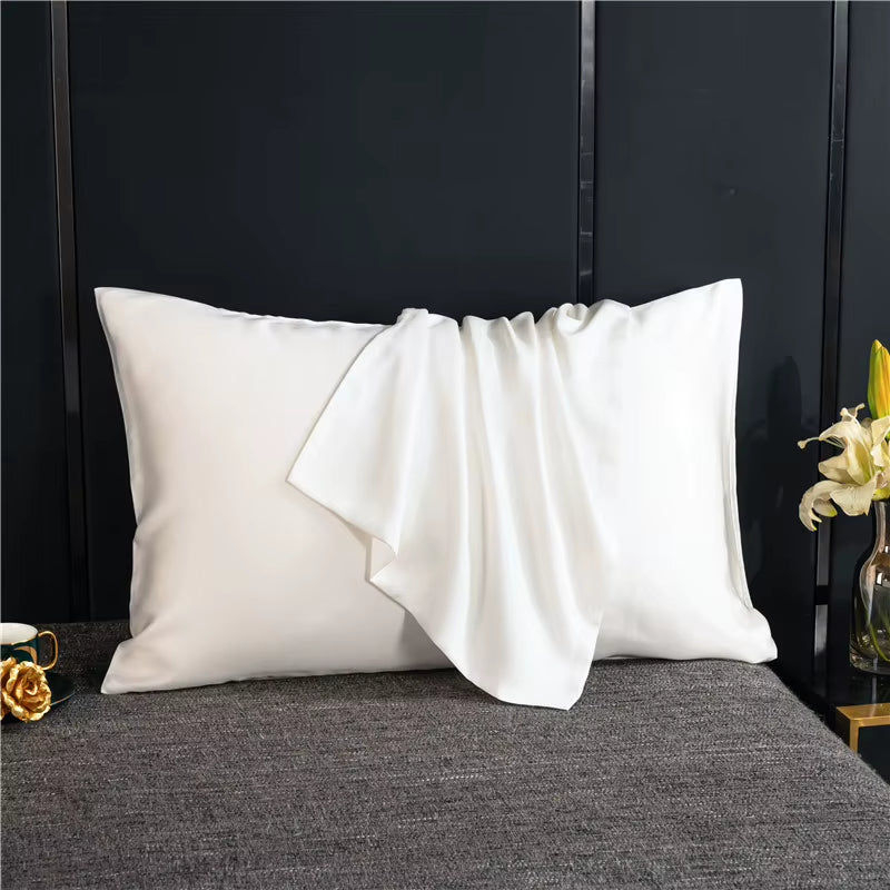Veloura Silk silk pillowcase in Ivory White